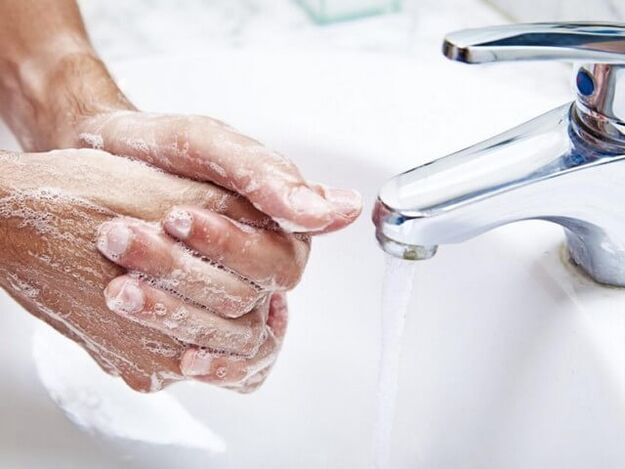 mytí rukou při odčervování